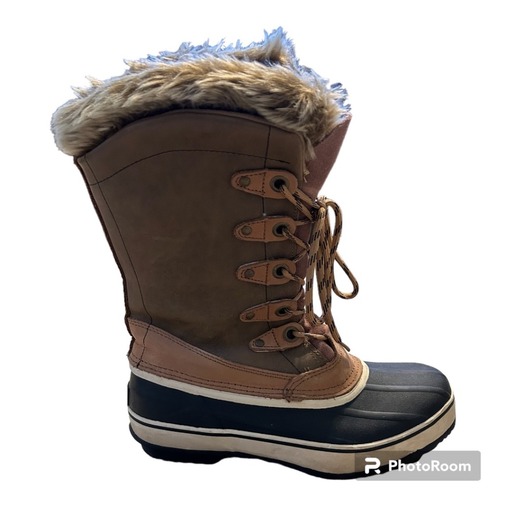 Kodiak Kyra women’s snow boots, size 8